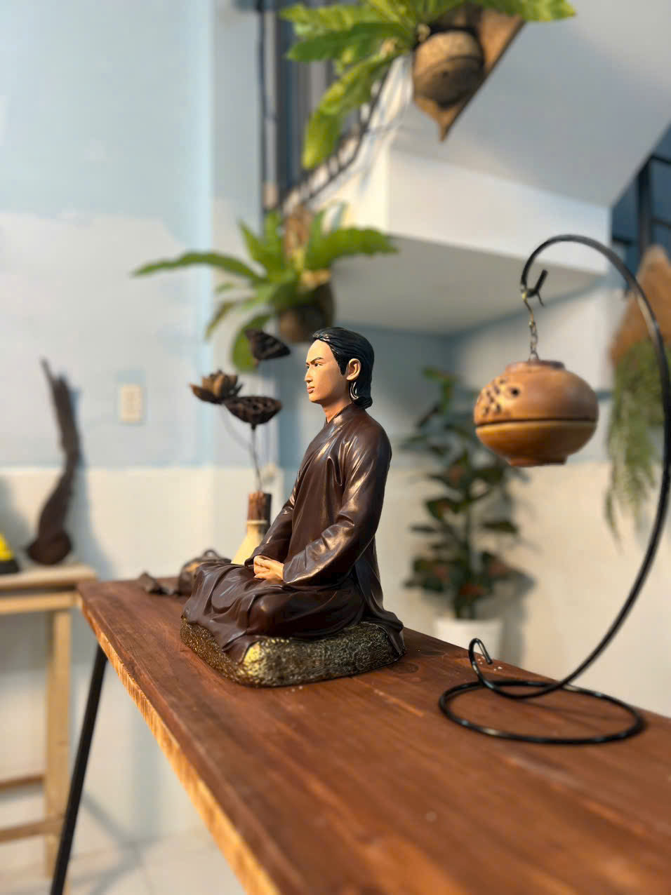 Huỳnh Giáo Chủ Portrait Statue for Worship & Spiritual Space