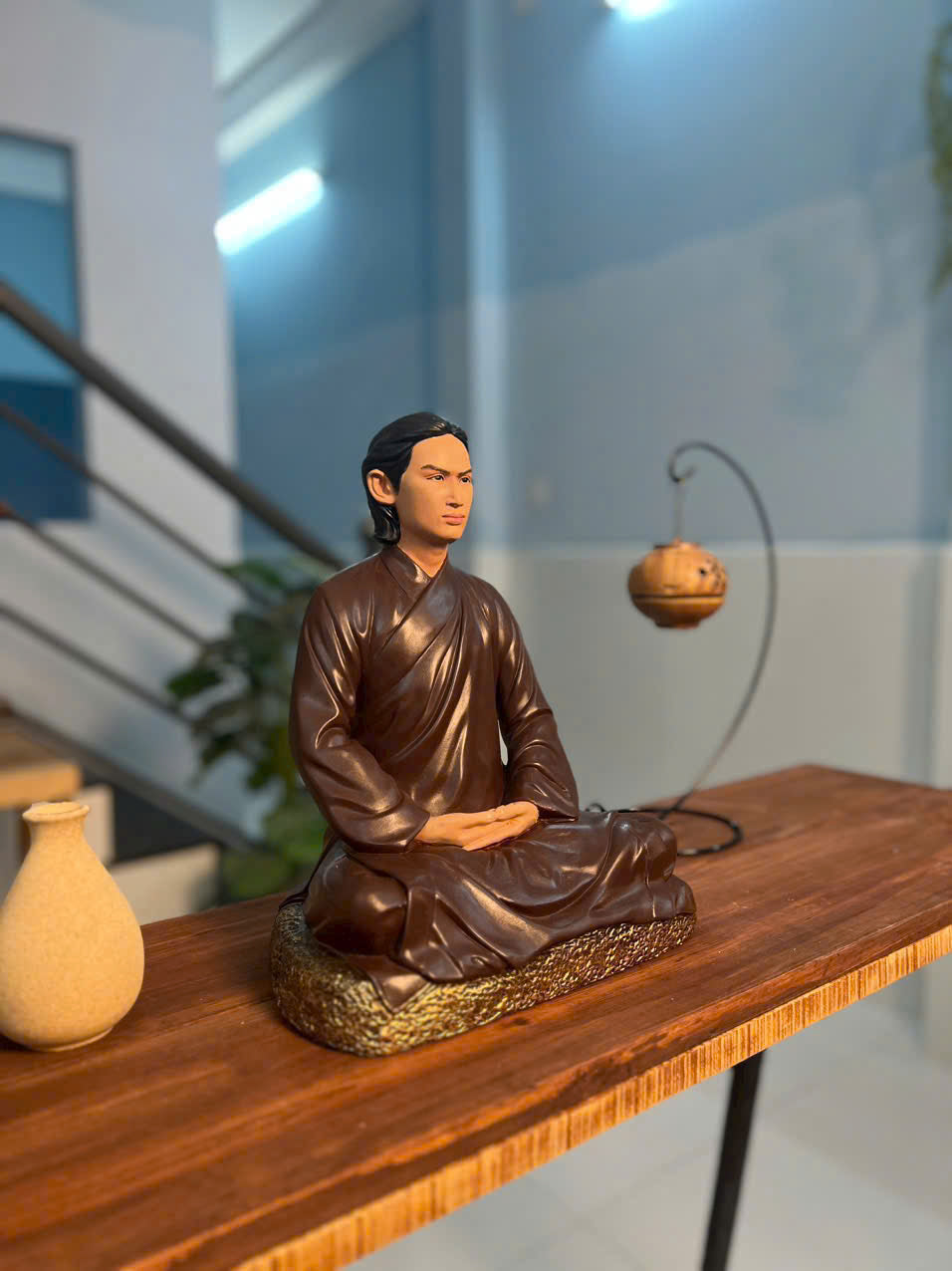 Huỳnh Giáo Chủ Portrait Statue for Worship & Spiritual Space