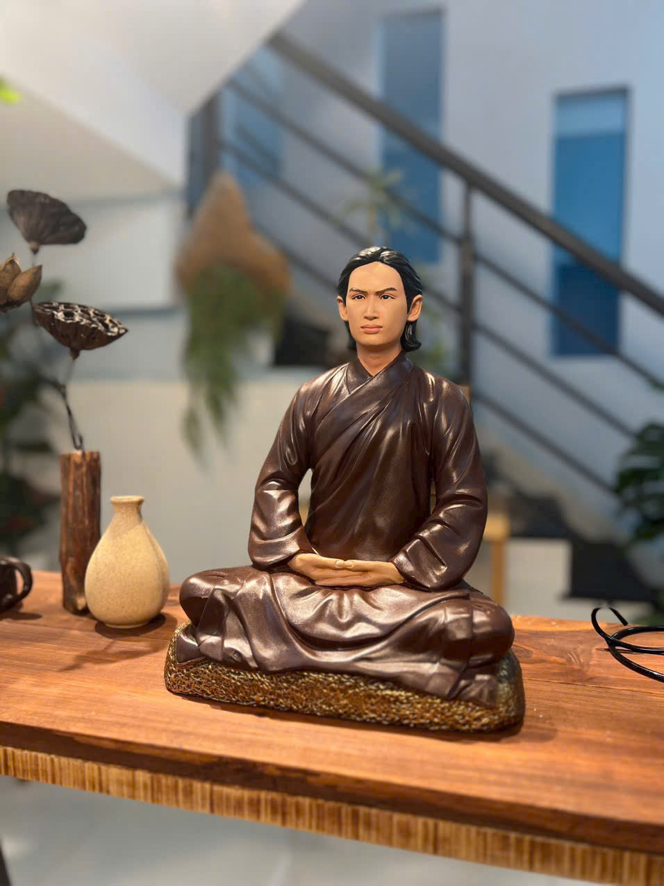 Huỳnh Giáo Chủ Portrait Statue for Worship & Spiritual Space